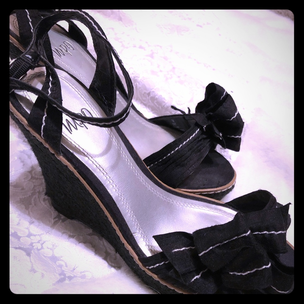 Classy Black Impo Wedge Espadrilles